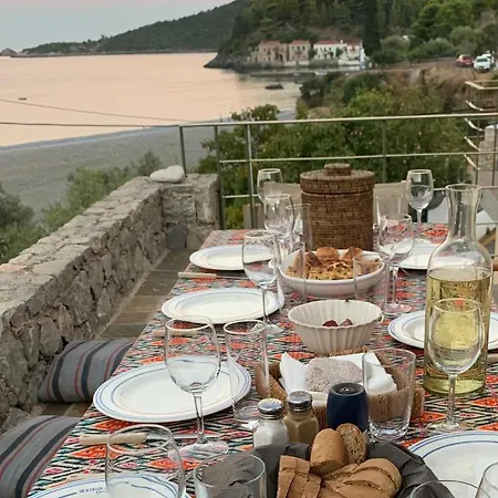Marre * Paralia Kiparissi
